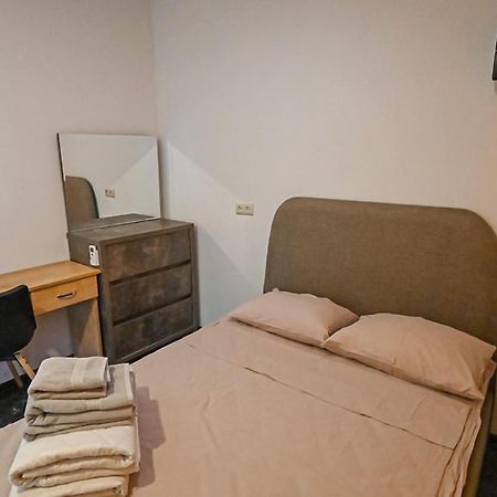 4 Bedroom Apartment On Liberty Square Tbilisi Eksteriør bilde