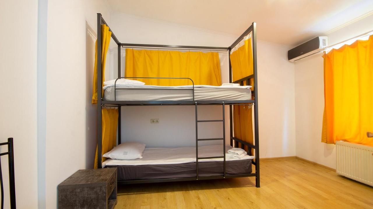 4 Bedroom Apartment On Liberty Square Tbilisi Eksteriør bilde
